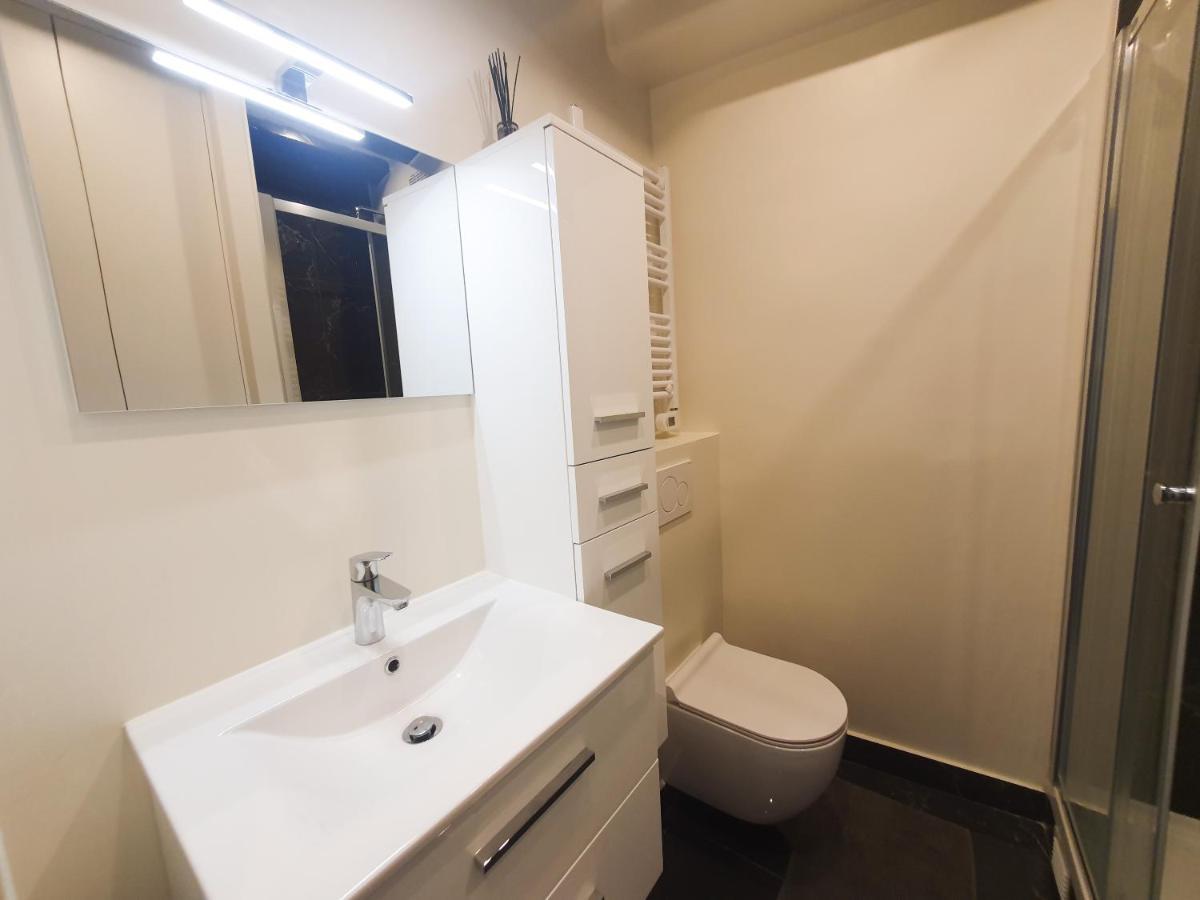 Exigehome-Grand Studio En Centre Ville - 300 M Du Rer A Saint-Germain-en-Laye Luaran gambar